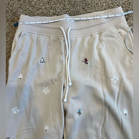 Lou & Grey top and pants leisure sweat set. Size L. Ski and winter embroidered. - Picture 10 of 16
